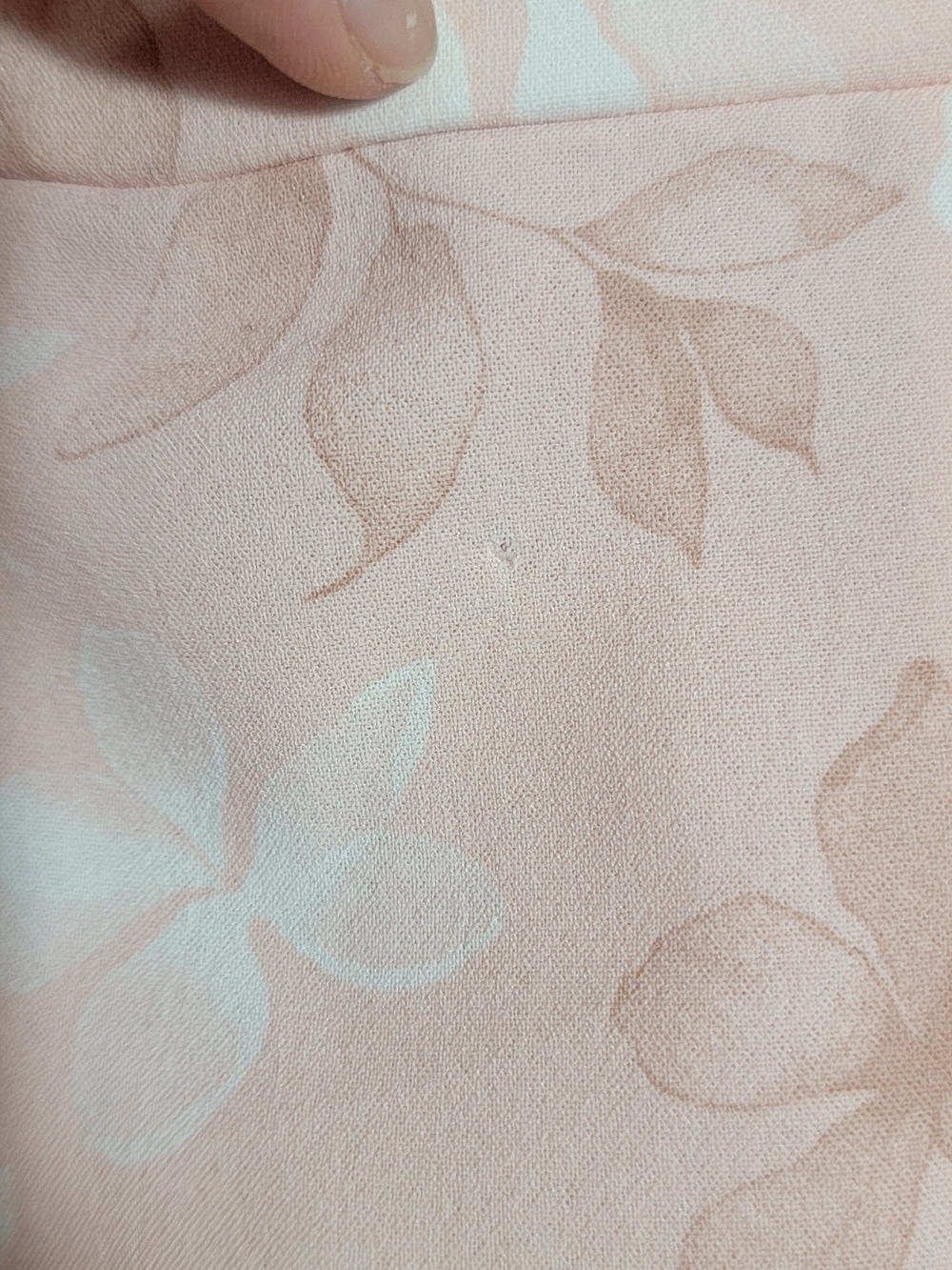 Classic Concepts Floral Button-Front Midi Skirt in Blush Pink Size Large - Picture 5 of 7